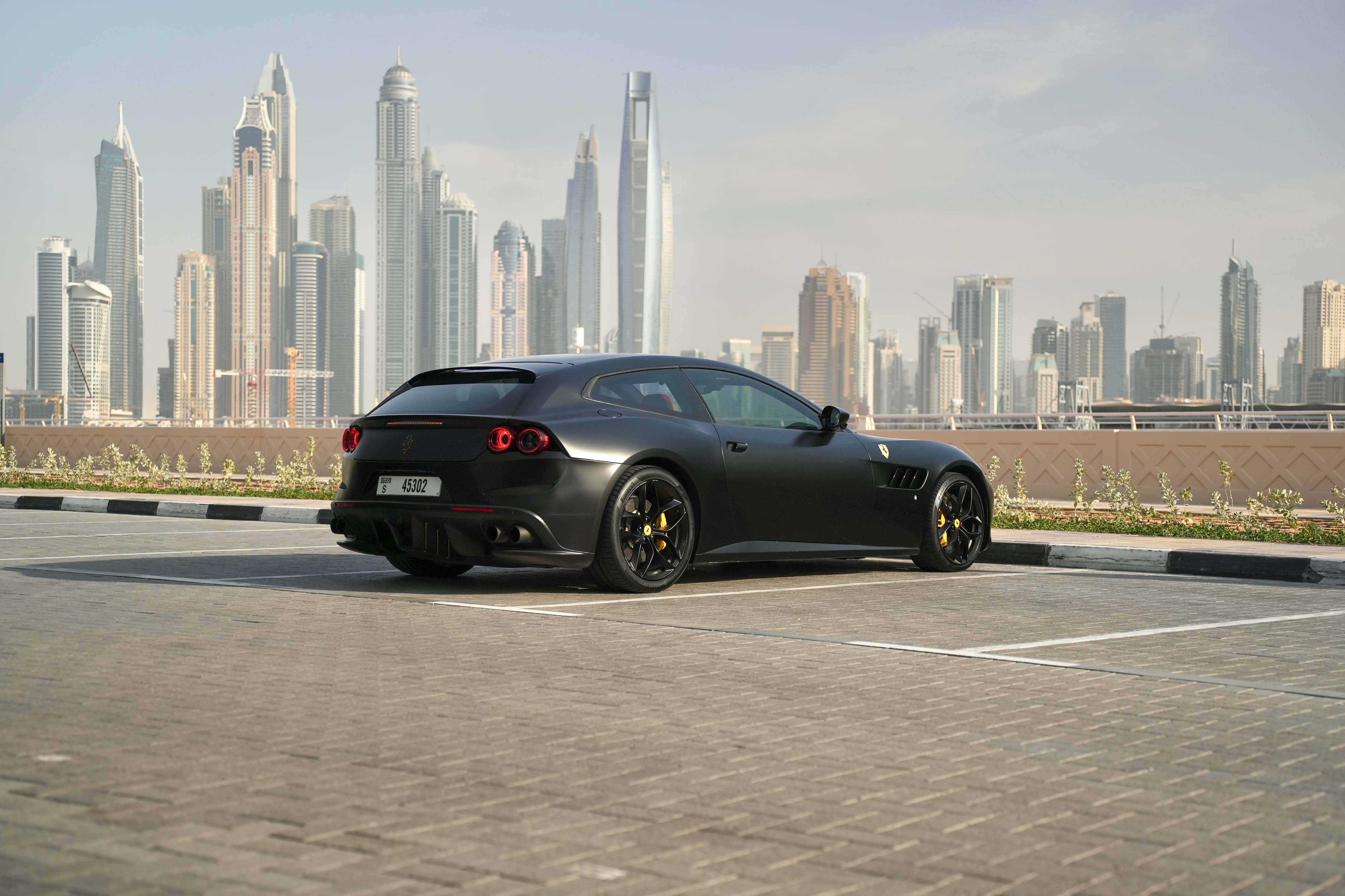 Ferrari GTC4 preview 4